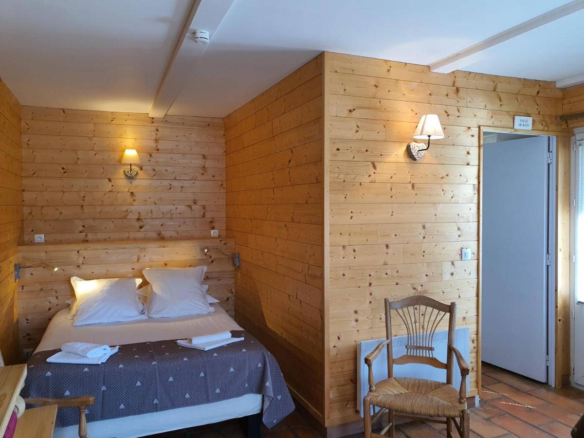 Logis Hotel Restaurant L'Escarbille Saint-Martin-dʼArdèche Kültér fotó