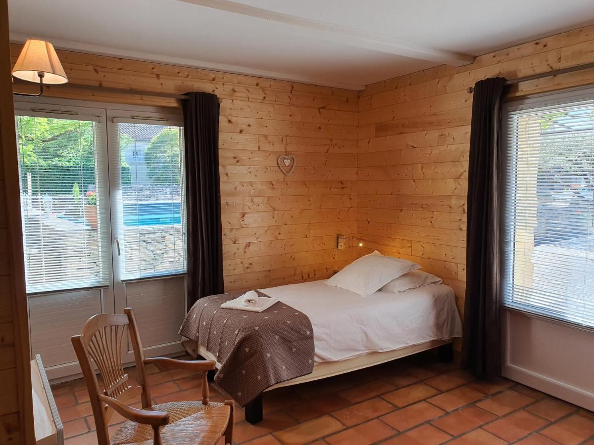 Logis Hotel Restaurant L'Escarbille Saint-Martin-dʼArdèche Kültér fotó